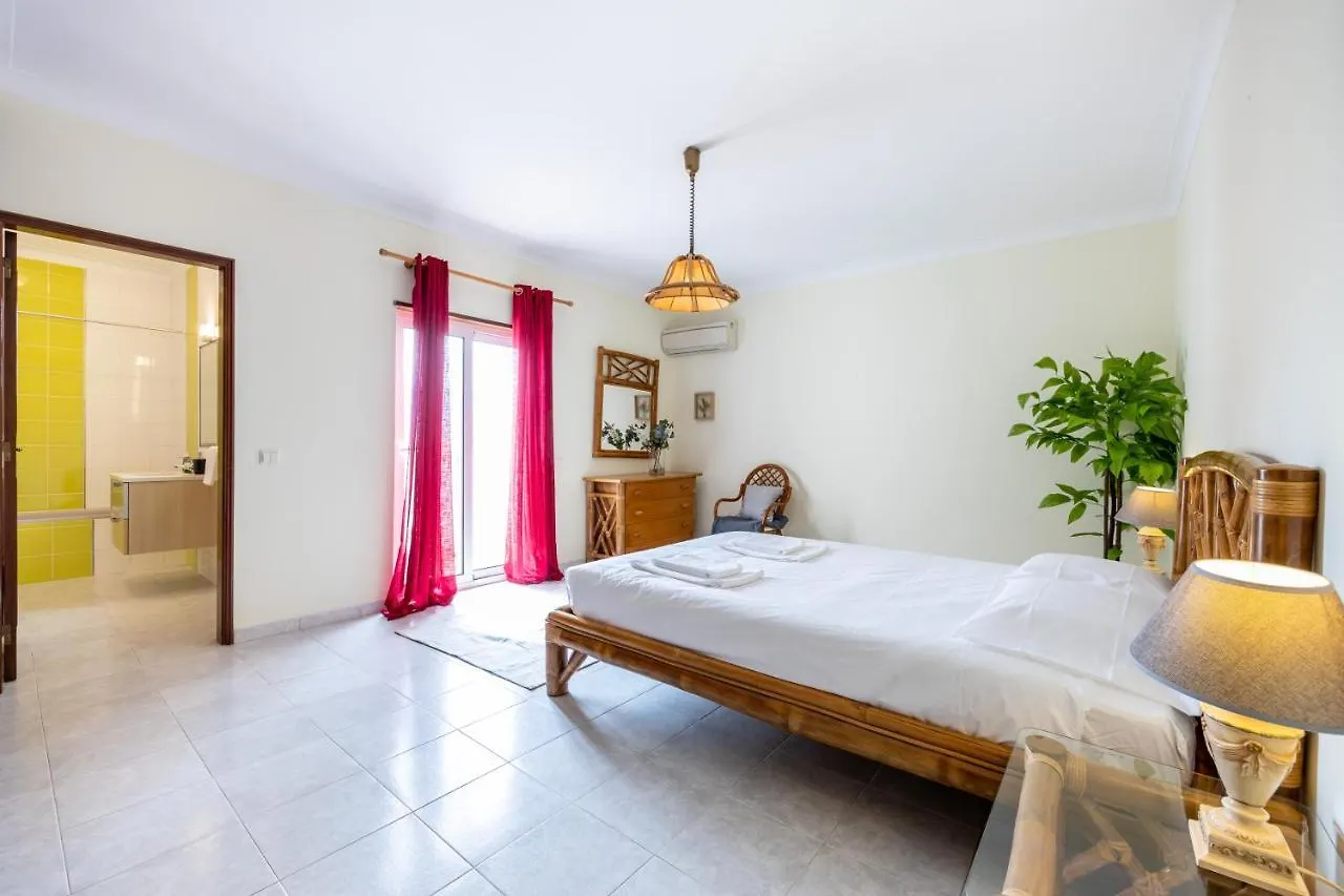 Casa Timor - Perfect Stay For Exploring Lagos & Algarve